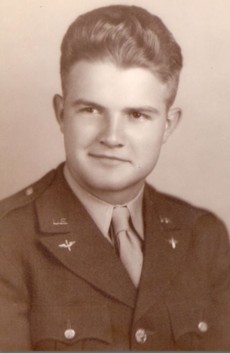 snipped-photo-of-applewhite-in-uniform