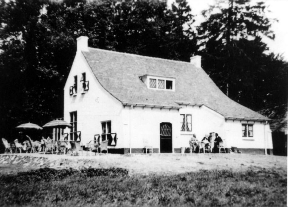 young-duke-inn-darkened-and-snipped