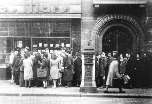 1-Occupation -Queues for food
