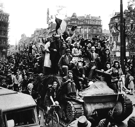 11Liberation of Brussels - Place de Brouckère