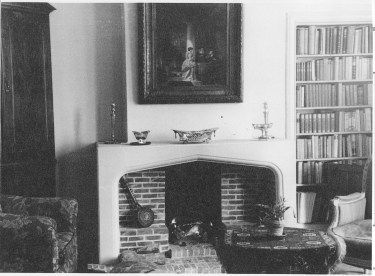 Dining room of apartment of Elise Chabot and Charlotte Ambach